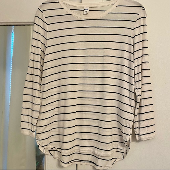 Small Old Navy Luxe Tee - Picture 1 of 2